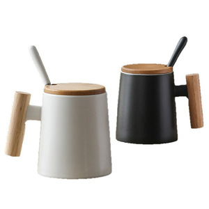 Mug à café en céramique avec couvercle et cuillère en bois, couleur unie, tasse individuelle, idéal pour un cadeau - Product Image 1