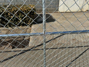 Yuking Garden Welded Iron Chain Link Fence High-quality Galvanized Welded <b>Wire</b> <b>Mesh</b> with 1mm-4mm Gauge - Product Image 5