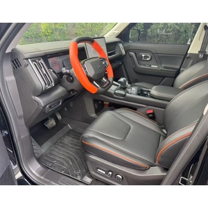Oferta Especial: Auto Usado Jetour Liberator 2025, 2.0T Gasolina, 5 Puertas, 5 Asientos, SUV, Volante a la Izquierda, Techo Panorámico, Bajo Kilometraje, Interior Oscuro, Automático - Product Image 2