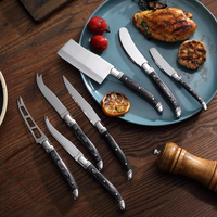 Ensemble de vaisselle durable en acier inoxydable sept pièces avec manche en bois Pakka Types complets Fins de coupe d'aliments pour mariage à domicile