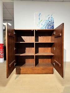 Aparador de Gran Capacidad de Estilo Moderno de Mediados de Siglo, Mueble de Almacenamiento Lateral de Madera Sólida para Sala de Estar - Product Image 3