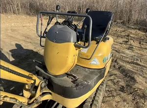 Pompe hydraulique Kawasaki d'occasion pour mini-excavatrice sur chenilles PC09 900 kg, moteur haute puissance de creusement - Product Image 2