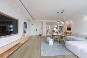 Fabricante 100% impermeable duradero profundo <span class=keywords><strong>en</strong></span> relieve materia prima clic cloruro de polivinilo tablero de vinilo SPC suelo mixto - Product Image 3