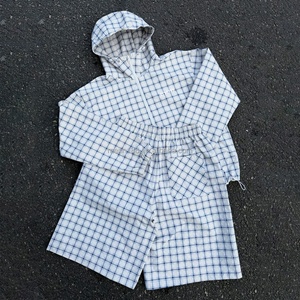 Ensemble de survêtement coupe-vent pour homme, personnalisé en usine, avec veste à fermeture éclair et short en nylon, motif à carreaux intégral - Product Image 3