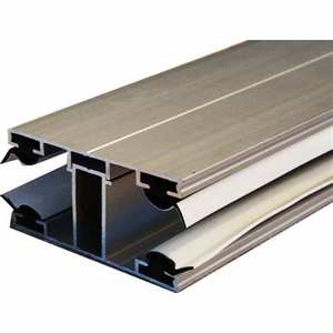 Profilé en aluminium chromé argenté OEM personnalisé, profilé en aluminium extrudé - Product Image 1