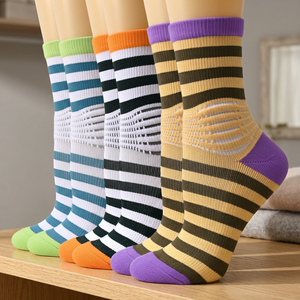 Chaussettes de sport respirantes antidérapantes en nylon tricoté pour l'entraînement, le rugby et le football - Product Image 3