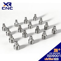 Pièces métalliques usinées CNC de précision, connecteurs hexagonaux et goujons filetés sur mesure en acier inoxydable, laiton, aluminium.