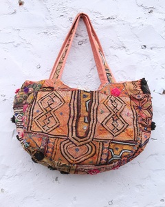 Bolso de Hombro Étnico Gitano con Bordado Tradicional Rajasthani y Espejos Banjara, Estilo Antiguo, Gran Precio, 2026 - Product Image 1