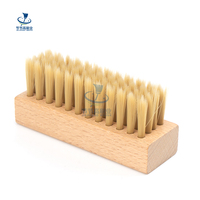 Brosse à chaussures écologique en hêtre et PBT, poils naturels et synthétiques, plusieurs tailles, découpe par extrusion, application universelle
