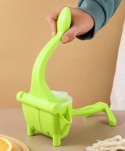 Manual <b>Juicer</b> for Household Use Multifunctional <b>Juicer</b> for Oranges Lemons and Fruits Small <b>Juicer</b> Kitchen Tools - Product Image 3