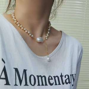 สร้อยคอไข่มุกถักมือแบบขายส่ง นำเข้าจากสหรัฐอเมริกา ชุบทอง 14K พร้อมไข่มุกน้ำจืดขนาด 5-6 มม. และจี้ไข่มุกบาโรก - Product Image 4