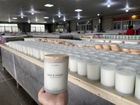 Bougie parfumée personnalisée de luxe à la lavande pour la décoration de la maison, contenant de la cire de soja aromathérapeutique