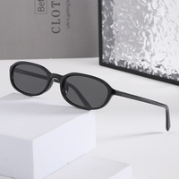 77243 Kacamata Hitam Wanita Bingkai Kotak Kecil Terbaru UV400 Desain Retro Fashion Trendi PC Universal Gafas De Sol Kustomisasi Logo