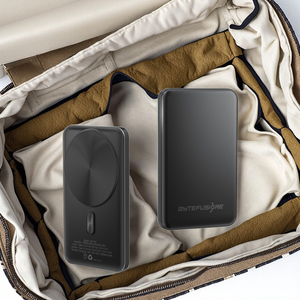 Caricatore Wireless Magnetico Ultra-Sottile in Lega di Alluminio di Alta Qualità 5000mAh, Ingresso Type-C, Uscita 15W, Presa Universale con Protezione da Sovraccarico - Product Image 4