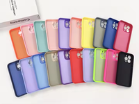 Vente en gros d'étuis de téléphone en silicone de couleur unie, antichoc et anti-chute pour iPhone 16 15 12 11 Pro Max XR XS Max