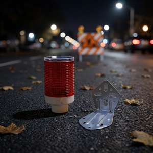 Luce di Segnalazione <span class=keywords><strong>Solare</strong></span> a LED ad Alta Luminosità Lampeggiante con Base per Montaggio a Terra in Plastica Alimentazione Esterna per Costruzioni Stradali - Product Image 1