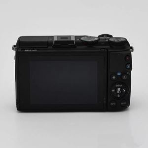 Appareil photo hybride Canon EOS M3 d'occasion prêt à être expédié, boîtier seul, capteur APS-C 24,2 MP, vidéo Full HD, excellent prix pour la prise de vue quotidienne - Product Image 1