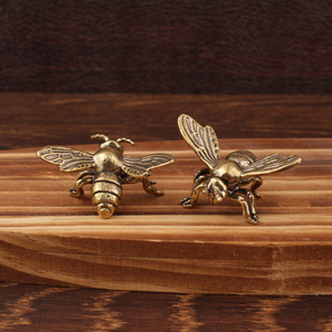 Solid Brass Bee Desktop <b>Ornament</b> Traditional Tea Ceremony Home Office Decorative Figurine Irregular Shape Single Piece Package - Product Image 2