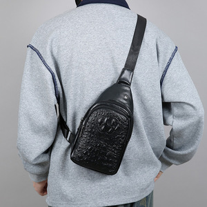 Men's Chest Bag Large Capacity Water Repellent Crossbody Shoulder Bag For Everyday Use Solid Color Style - Product Image 4