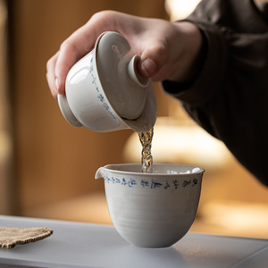 Guanlan Wood Ash Stem Covered <b>Teacup</b> Porcelain Gaiwan With Lid Ode To The Red Cliff Handwritten For Kung Fu Tea Set - Product Image 3