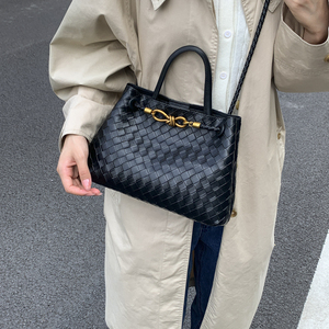 Bolso Tote Pequeño con Patrón Tejido para Mujer Bolsos Hobo de Cuero PU Regalo para Mujer - Product Image 5