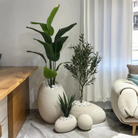 Créez votre oasis : Magnifique arbre bonsaï artificiel à partir de diverses plantes en pot pour la décoration intérieure.
