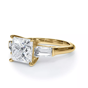 Anillo de Compromiso con Diamante de Corte Princesa de 2 Quilates con Piedras Laterales en Forma de Baguette, Oro Amarillo de 14K, Certificado IGI, Joyería Clásica para Mujer - Product Image 5