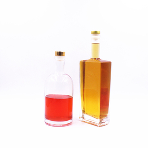 Finition plante personnalisée en <span class=keywords><strong>verre</strong></span>, carrée, cristal transparent, whisky, liqueur, sérum, cognac, bouteilles de 700ml avec dessus en liège, 50 pièces - Product Image 5