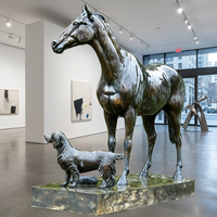 Sculpture équine en bronze sur mesure - Pose à tête abaissée, entièrement adaptée aux spécifications de votre choix