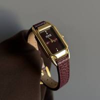 Montre-bracelet élégante pour femme en cuir bordeaux vintage, boîtier doré, cadran multi-formes, mouvement à quartz, luxe léger, Reloj