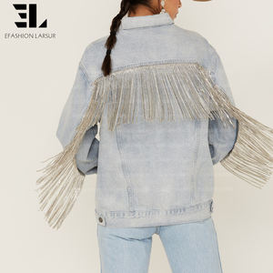 جاكيت جينز نسائي من LARSUR مخصص من المصنع، مزين بالشراشيب والأحجار الكريمة، بغسيل متهالك وأزرار وأكمام طويلة - Product Image 4