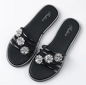 Latest Girls New ladies flat slippers Women Flip Flops Crystal Sandals anti-skidding Rhinestone plain
