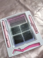 Cils en grappe épais et volumineux pour un look spectaculaire, faux cils individuels pour un volume intense, cosmétique pour les yeux tendance, cils en grappe