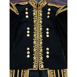 Esta es una Chaqueta Doble de Piqué Negra para <span class=keywords><strong>Piper</strong></span> o Baterista con Bordado a Mano de Hilo Dorado y Trenzado - Product Image 5