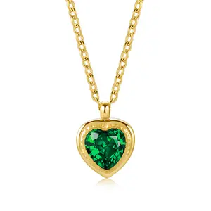 Tendance Classique 18K Plaqué Or Rubis émeraude Coeur Pierre Pendentif Ras Du Cou En Acier Inoxydable Bijoux Collier