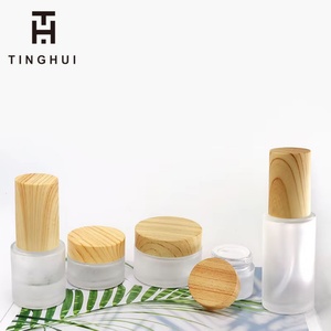 ชุดขวดแก้วบรรจุภัณฑ์เครื่องสำอางหรูหรา ฝาไม้ไผ่ กระปุกครีม และชุดขวดปั๊มสเปรย์ สำหรับผลิตภัณฑ์บำรุงผิวหน้า ครีม และโลชั่น - Product Image 6