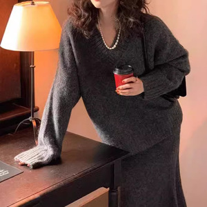 Ensemble 2 pièces en acrylique tissé pour <span class=keywords><strong>femme</strong></span> : <span class=keywords><strong>pull</strong></span> col en V à manches longues et jupe longue évasée taille haute, respirant, décontracté et ample - Product Image 6