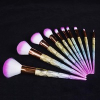 Dongmei, vente en gros, pinceaux de maquillage pour le visage en poils synthétiques colorés personnalisés, kit de 10 pinceaux cosmétiques à manche en plastique, marque privée