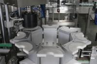 Machine de capsulage électrique automatique Sanpong pour contenants en verre, métal et plastique, facile à utiliser