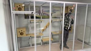 Moderne weiße modische Katzen villa Leichter Aluminium rahmen mit Rollen Massivholz Atmungsaktives <span class=keywords><strong>Indoor</strong></span> Pet Climbing <span class=keywords><strong>House</strong></span> - Product Image 6