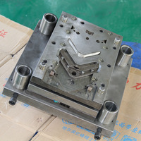 Matrice de formage d'angle monobloc pour codes d'angle de conduits HVAC, matrice d'emboutissage d'angle TDF/TDC pour travaux de tôlerie