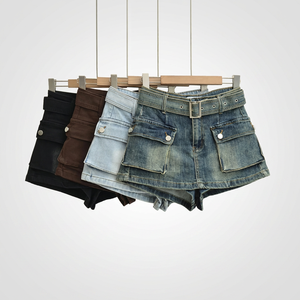 Jupe-culotte en jean élastique lavée et polyvalente, coupe trapèze à jambe large, style américain rétro avec grandes poches - Product Image 1
