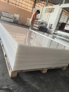 ألواح بلاستيكية صناعية من البولي بروبيلين ذات سطح أملس سهلة التصنيع بالتحكم الرقمي بالحاسوب وقابلة للقطع متينة بسماكة 3 مم و10 مم بأحجام مخصصة لللافتات - Product Image 2