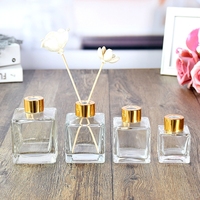 Vente en gros 50ml 100ml 150ml 200ml Bouteille de diffuseur à roseaux Bouteille en verre d'huile de diffuseur coloré