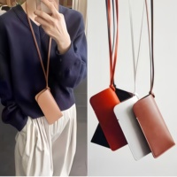 Étui à lunettes en cuir PU tendance avec cordon de cou, étui à lunettes de soleil portable pour l'extérieur