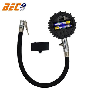 Manometro Digitale BECO CARINA con Valvola di Rilascio Aria e Pulsante di Sgancio Rapido in Gomma, Range 0-100 PSI per Auto e Bici - Product Image 2