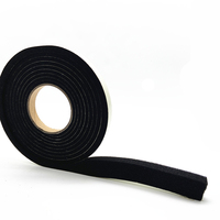 Bande d'étanchéité en mousse PU précompressée auto-extensible, imprégnée, à cellules ouvertes, résistante aux intempéries et aux UV, pour les joints des fenêtres, des portes et des façades