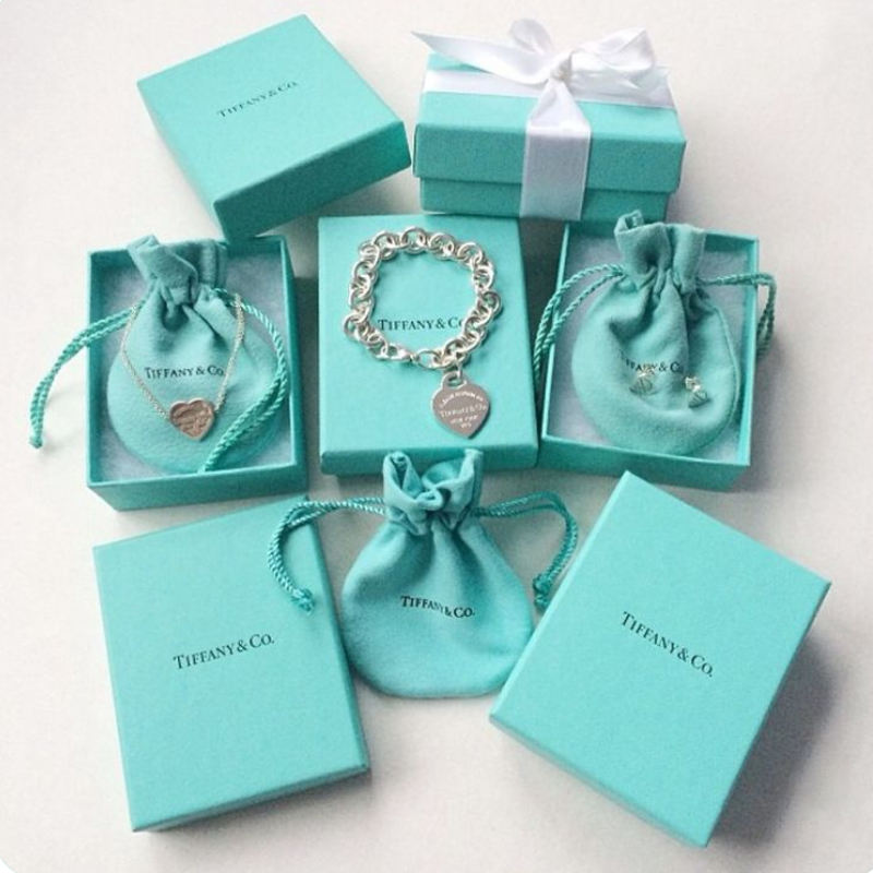 Gift Box Tiffany And Co Gifts Under 500 Tiffany And Co Gift Boxes
