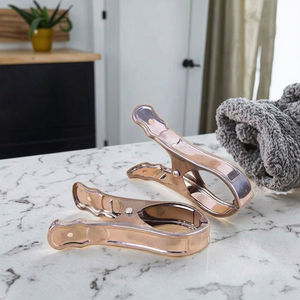 Pinzas <span class=keywords><strong>de</strong></span> metal <span class=keywords><strong>de</strong></span> acero inoxidable <span class=keywords><strong>de</strong></span> alta calidad para ropa, abrazadera <span class=keywords><strong>de</strong></span> edredón <span class=keywords><strong>de</strong></span> viento para ropa y bolsa para sala <span class=keywords><strong>de</strong></span> estar, armario y cocina - Product Image 4