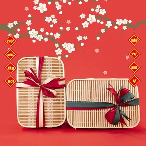Top Trendy Bamboo Rectangle <b>Hamper</b> with Carved Lid Handicraft <b>Picnic</b> Basket for Wedding Wholesale From Vietnam - Product Image 3